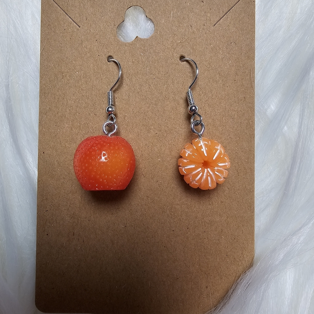 Fruit-Inspired Orange Earrings‎